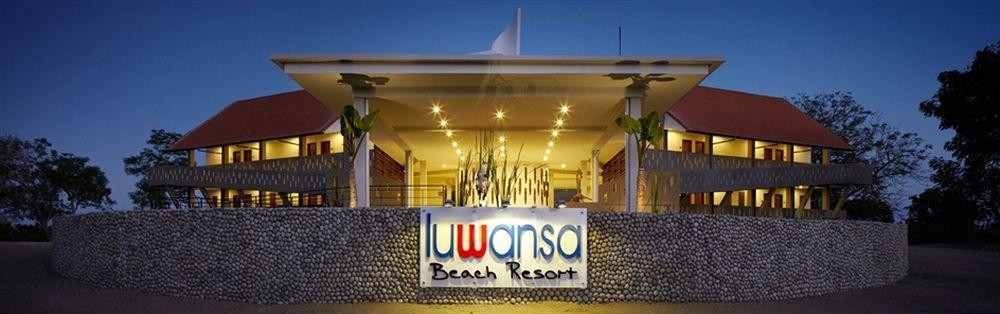 Luwansa Beach Resort Labuan Bajo Exteriör bild