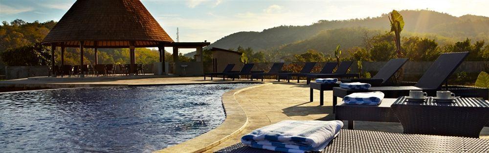 Luwansa Beach Resort Labuan Bajo Exteriör bild